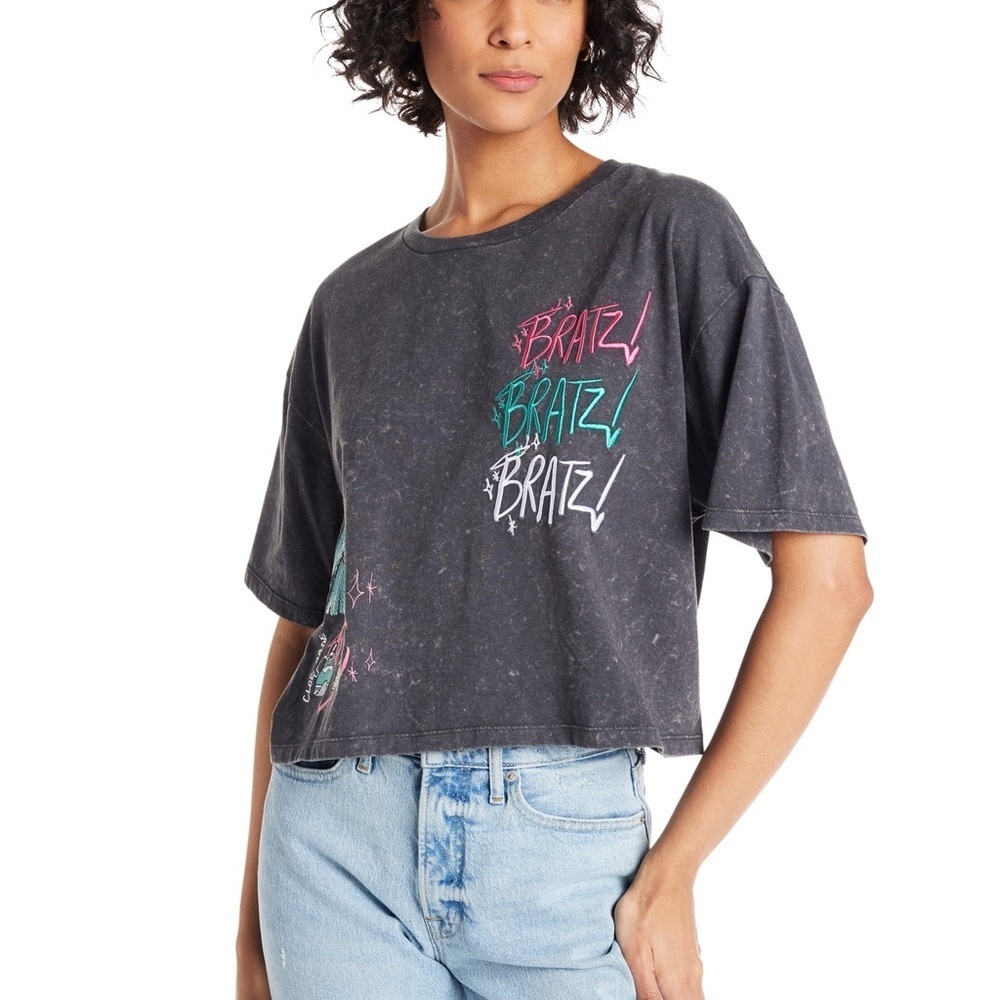 BRATZ Women's Washed Gray Embroidered Graphic Crop Top XXL
